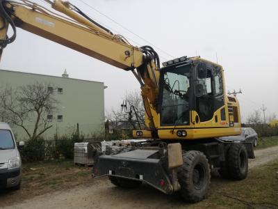 Kolové rypadlo - bagr KOMATSU PW 148-10