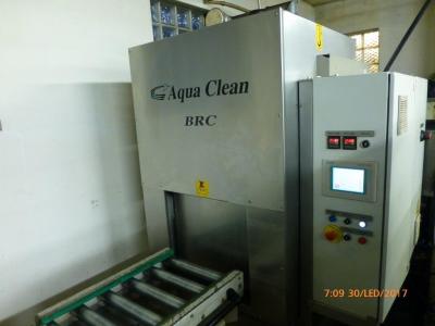 Odstraňovač špon, emulzí a olejů po obrábění kovů - průmyslová pračka Aqua Clean BRC