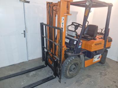VZV TOYOTA typ FG25